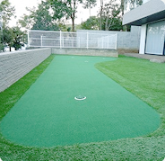 人工芝の活用事例 自宅で本格的なグリーンでゴルフの練習ができます
